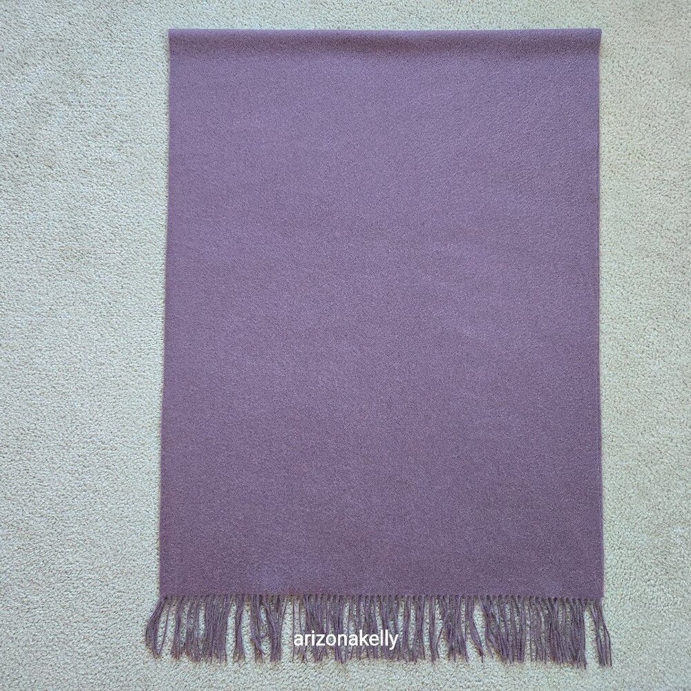 NWOT Cashmere Scarf Mauve Purple Lavender